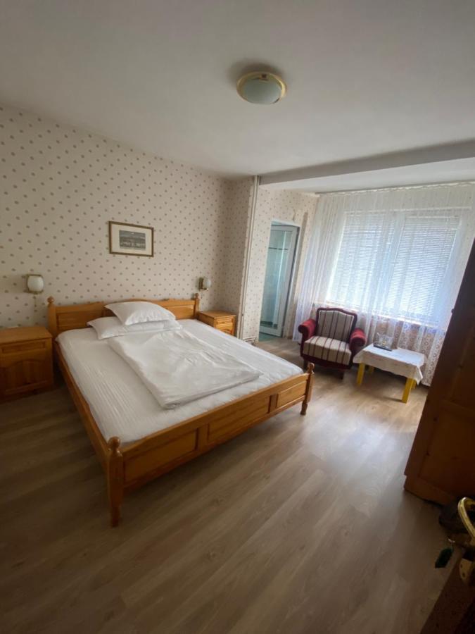 Family Hotel Zdravets Sofia Exterior foto